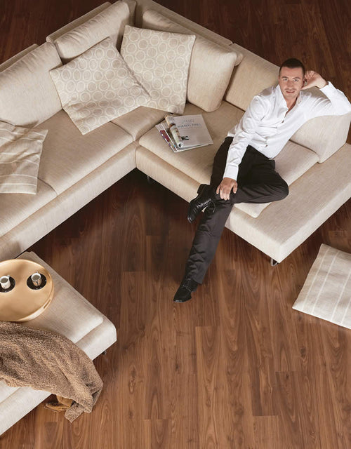 Quick-Step Eligna Oiled Walnut Brown Click Laminate EL1043