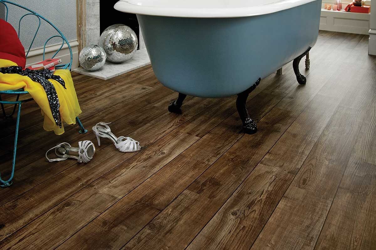 Karndean Knight Tile Mid Worn Oak Gluedown LVT KP103