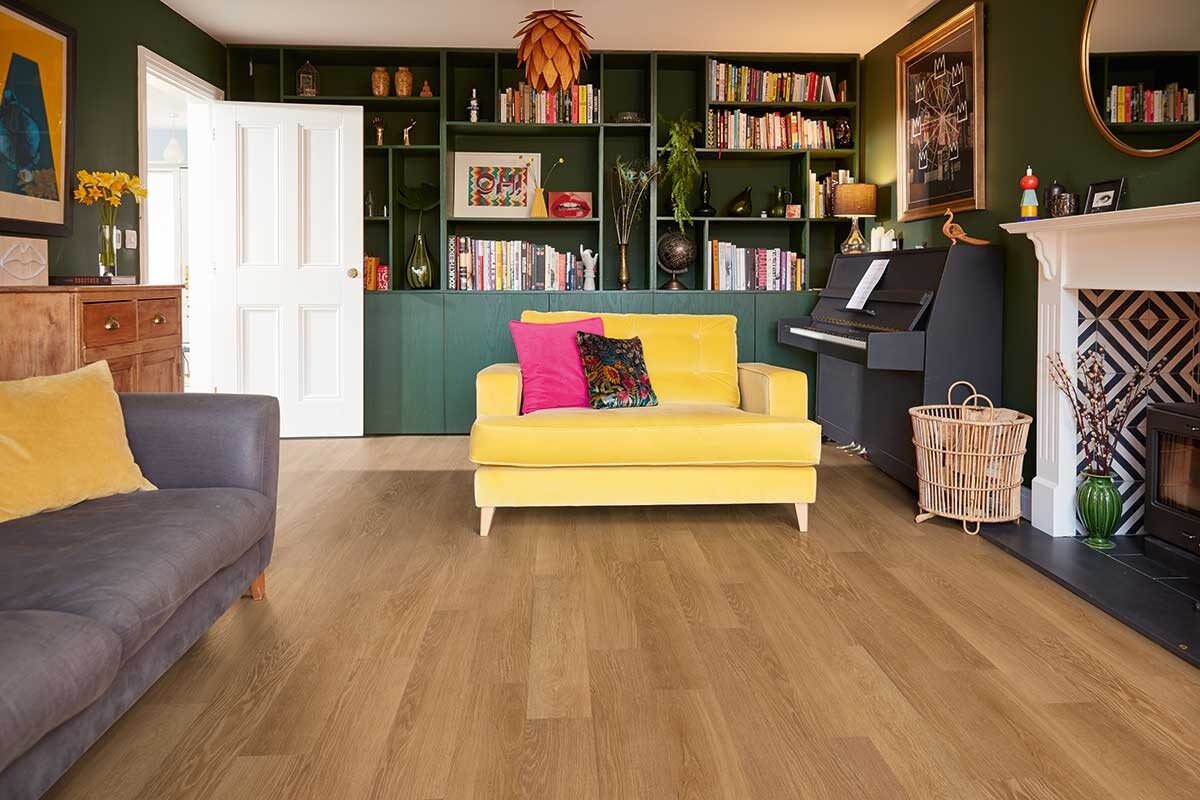 Karndean Knight Tile Honey Limed Oak Gluedown LVT KP155