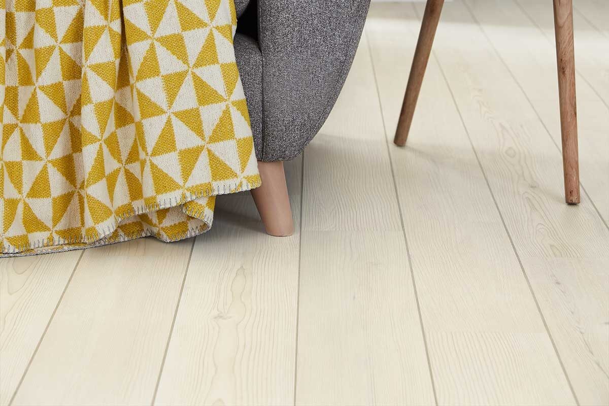 Karndean Knight Tile Washed Scandi Pine Gluedown LVT KP132