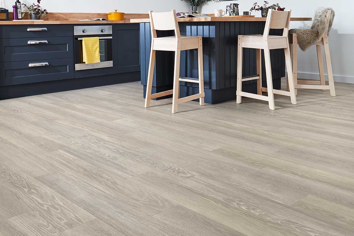 Karndean Knight Tile Grey Limed Oak Gluedown LVT KP138