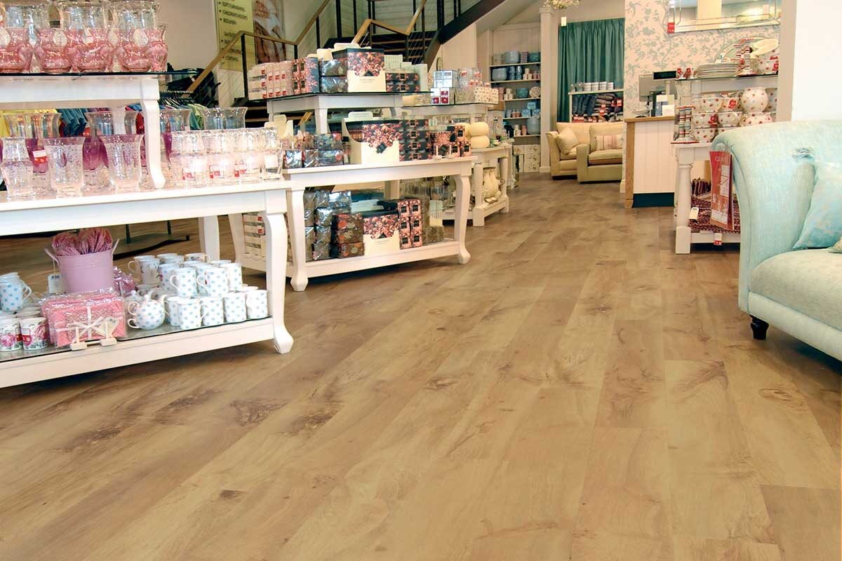 Karndean Van Gogh Auckland Oak Gluedown LVT VGW52T