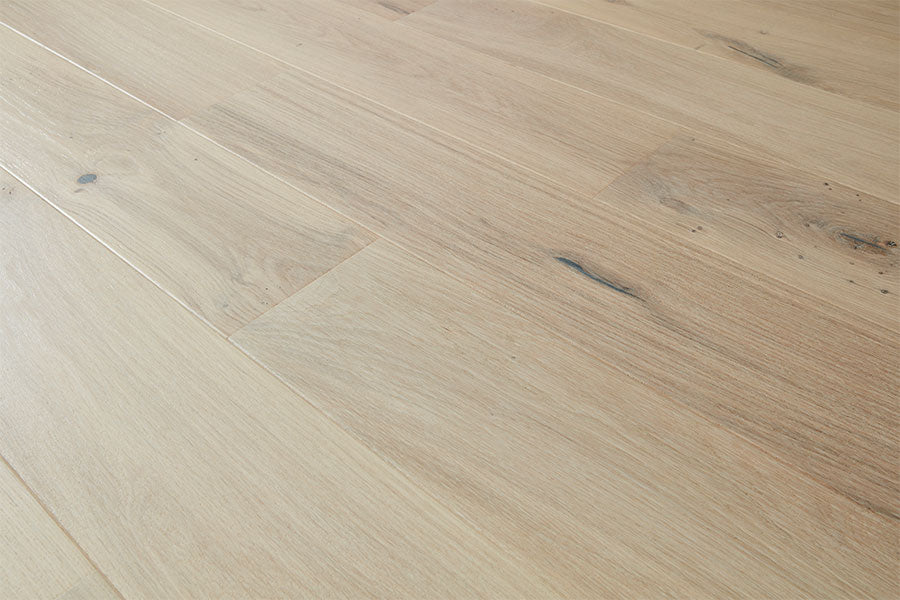 Natura 14mm x 180mm Blonde Oak Engineered Wood Brushed & Lacquered RW-NT-14-201