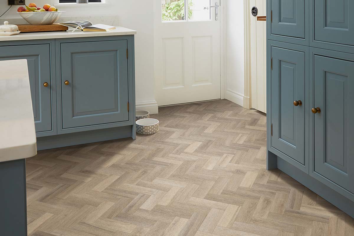 Polyflor Colonia PUR Bloomfield Oak Small Parquet Gluedown LVT 4642
