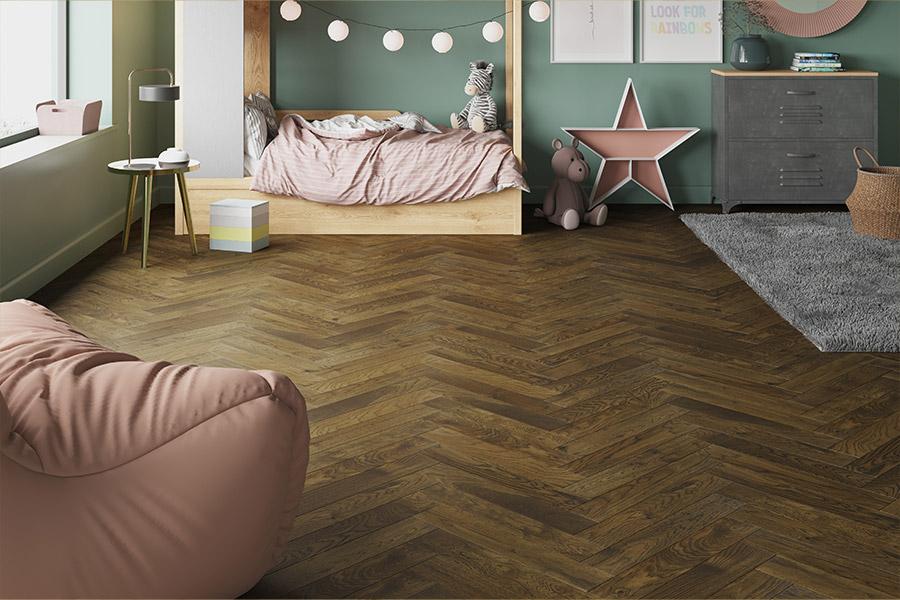 Natura Engineered Herringbone Tawny Brown Lacquered 90-DN-XU