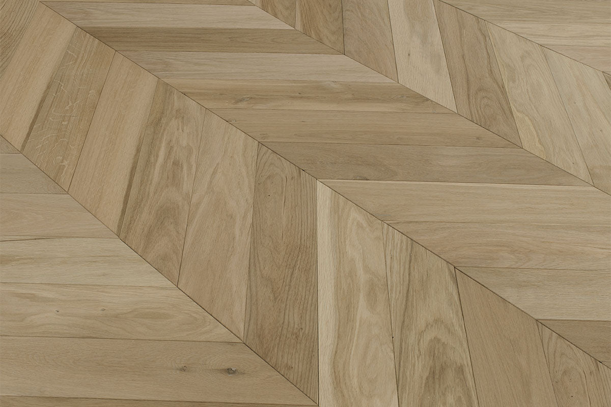 Natura Engineered Engineered Select Oak Chevron 14mm x 110mm Unfinished ENG-NTCR-14-3690