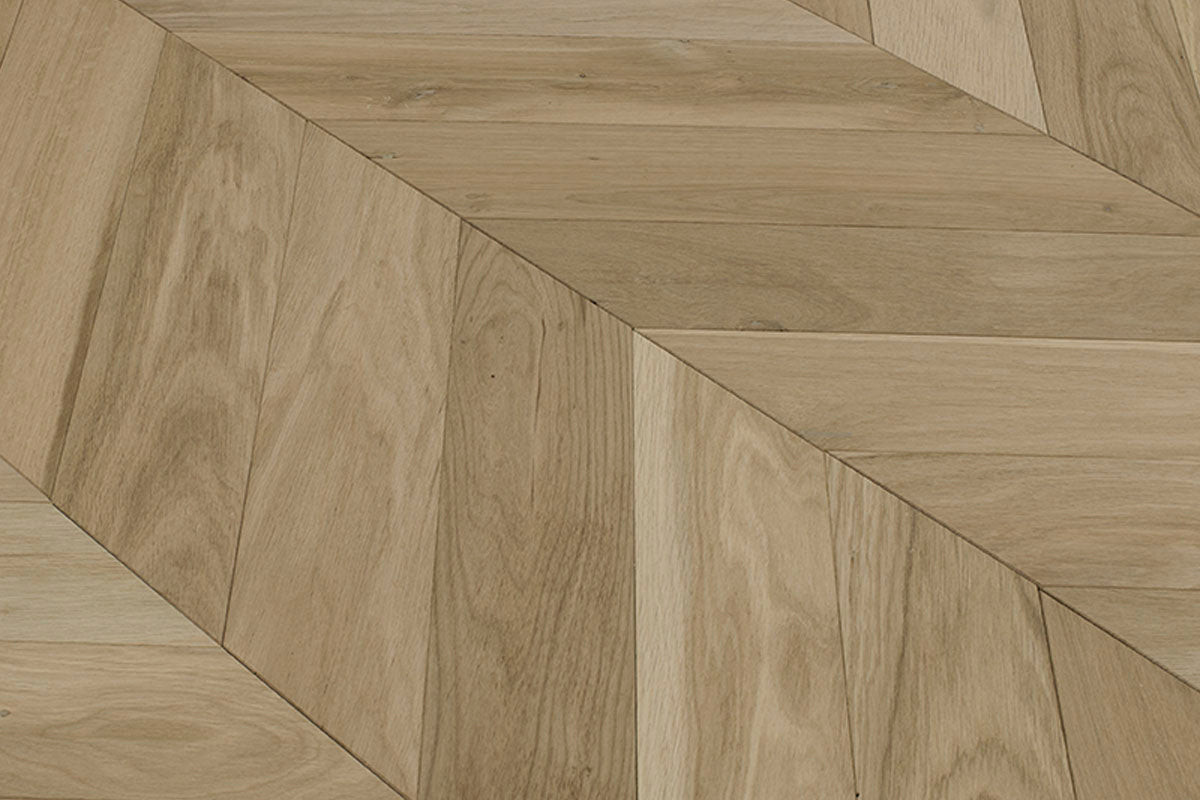 Natura Engineered Engineered Select Oak Chevron 14mm x 110mm Unfinished ENG-NTCR-14-3690