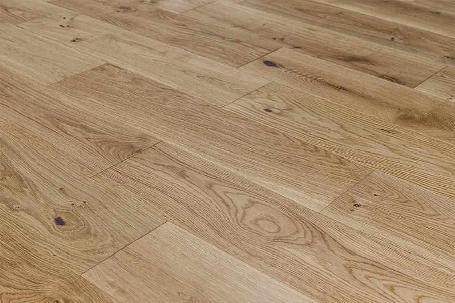 Natura 18mm x 150mm Classic Oak Solid Wood Natural Lacquer SRW-NT-18-502