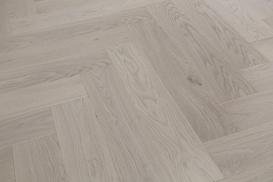 Natura 14mm x 130mm Oak Silver Herringbone Engineered Wood Lacquered RW-NTHB-14-215
