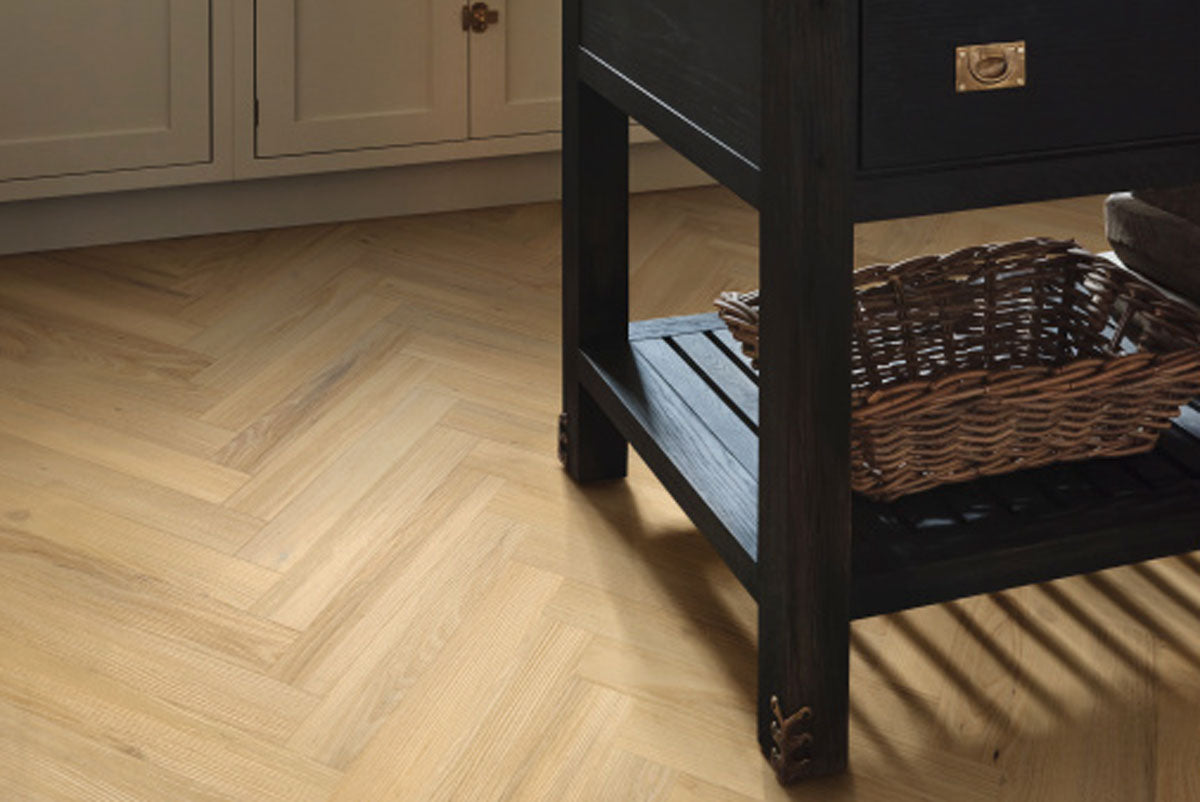 Karndean Knight Tile Wells Acacia Gluedown Herringbone SM-KP160