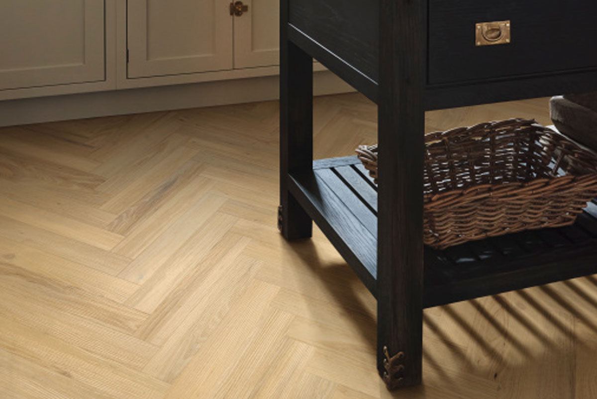 Karndean Knight Tile Wells Acacia Gluedown Herringbone SM-KP160