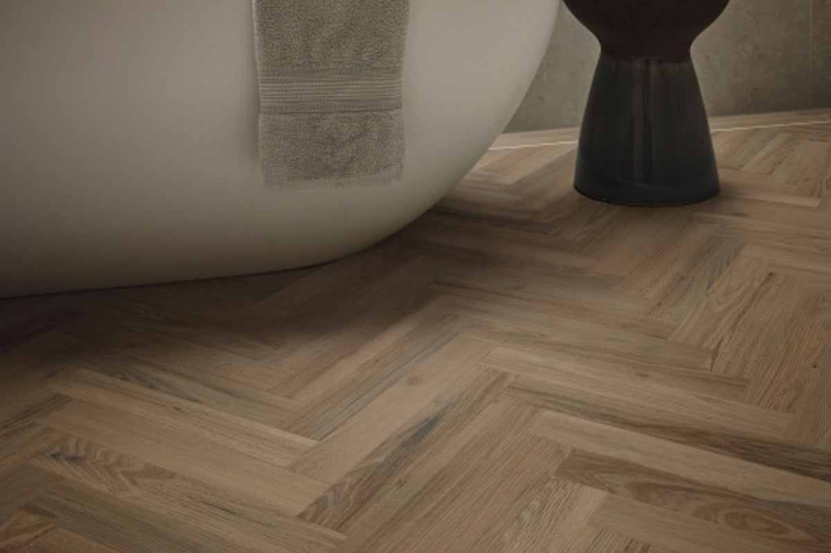 Karndean Knight Tile Duxbury Acacia Gluedown Herringbone SM-KP161