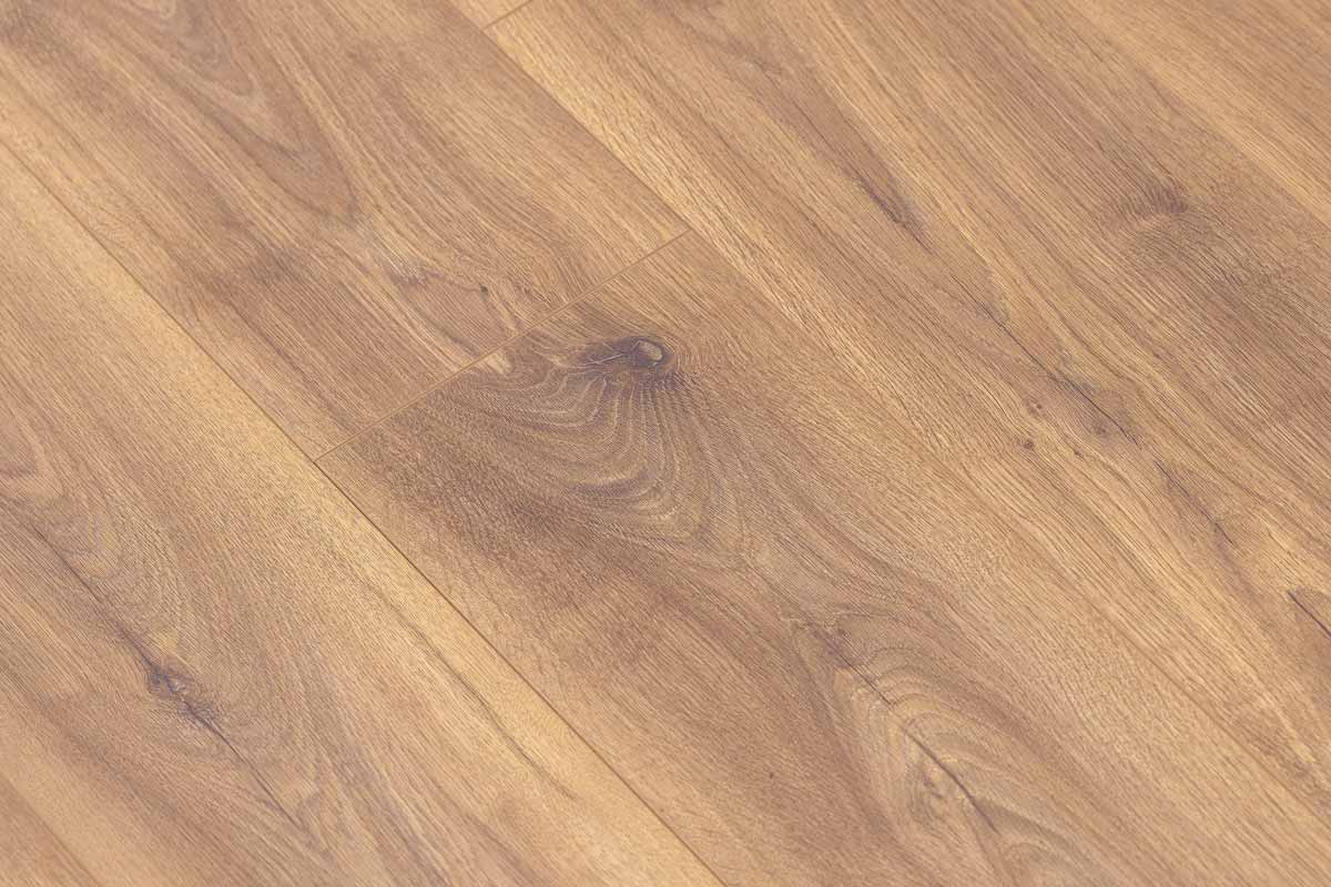 Krono Atlantic  Firebrand Oak Effect 12mm Laminate LAM-SE-12-735