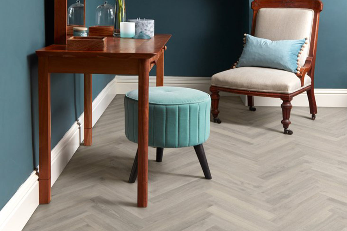 Polyflor Camaro Westchester Oak Large Parquet Gluedown LVT LPQ2253
