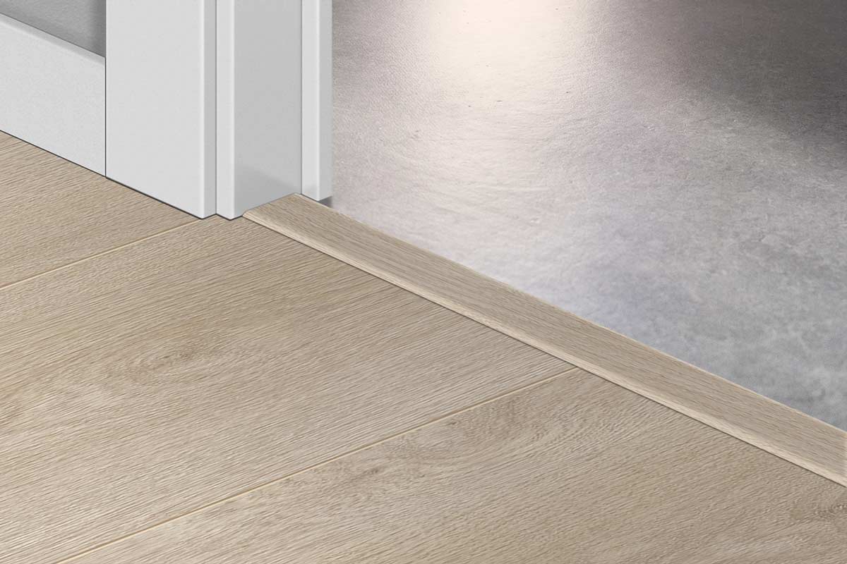 Quick-Step Laminate Incizo Doorbar QSINCP01857 Impressive Saw Cut Oak Beige