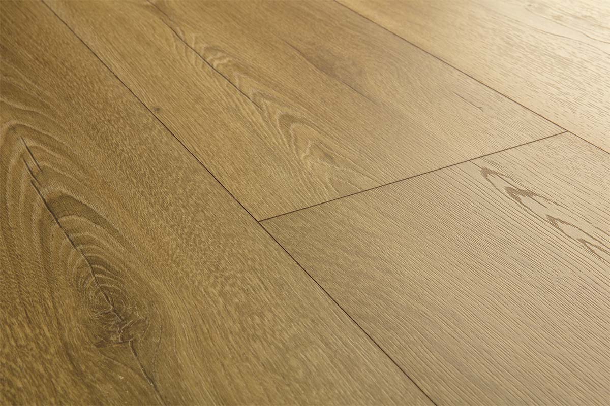 Quick-Step Classic Honey Brown Oak Click Laminate CLM5792