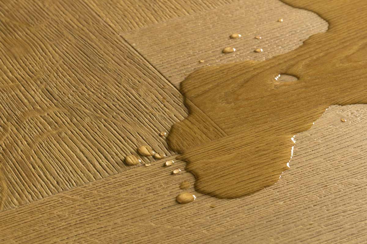 Quick-Step Impressive Design Cinnamon Oak Click Herringbone Laminate IMD8244