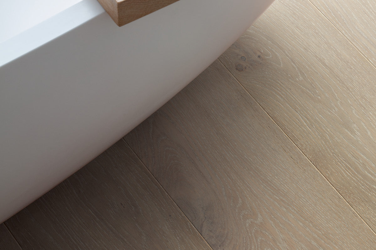 Quick-Step Cascada Light Storm Oak Extra Matt Waterproof Wood Flooring CASC5110