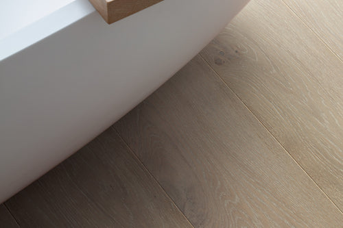 Quick-Step Cascada Light Storm Oak Extra Matt Waterproof Wood Flooring CASC5110