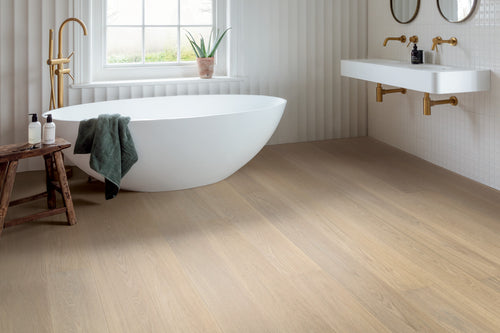 Quick-Step Cascada Lily White Oak Extra Matt Lacquered Waterproof Wood Flooring CASC5106