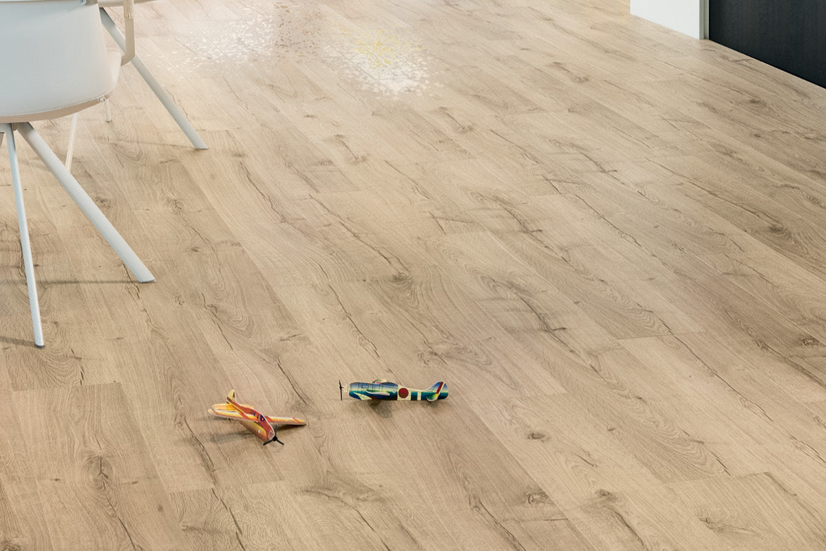 Quick-Step Impressive Ultra Classic Oak Beige Click Laminate IMU1847