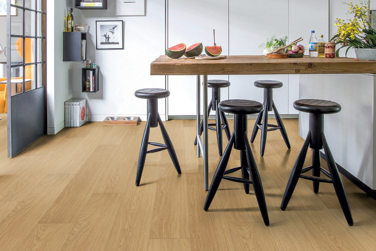 Quick-Step Impressive Ultra Natural Varnished Oak Click Laminate IMU3106