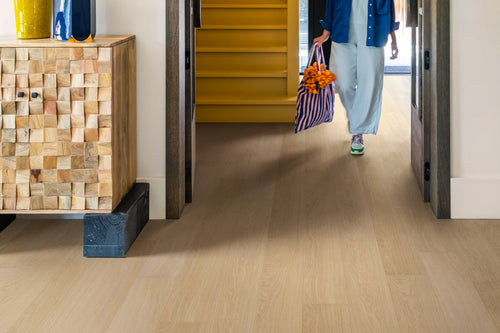 Quick-Step Impressive Ultra White Varnished Oak Click Laminate IMU3105