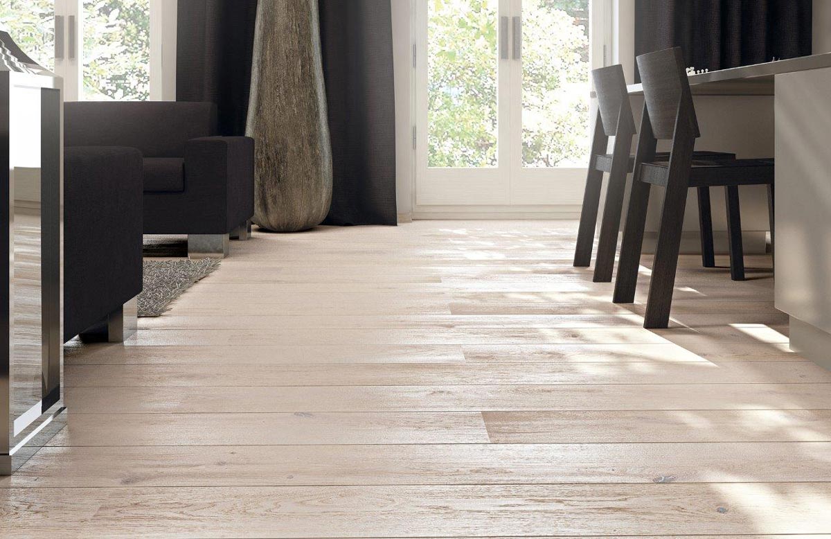 Natura 14mm x 207mm Tender Oak White Engineered Wood Natural Oil BC1-DBE1-OX4-B4C-D14207-U