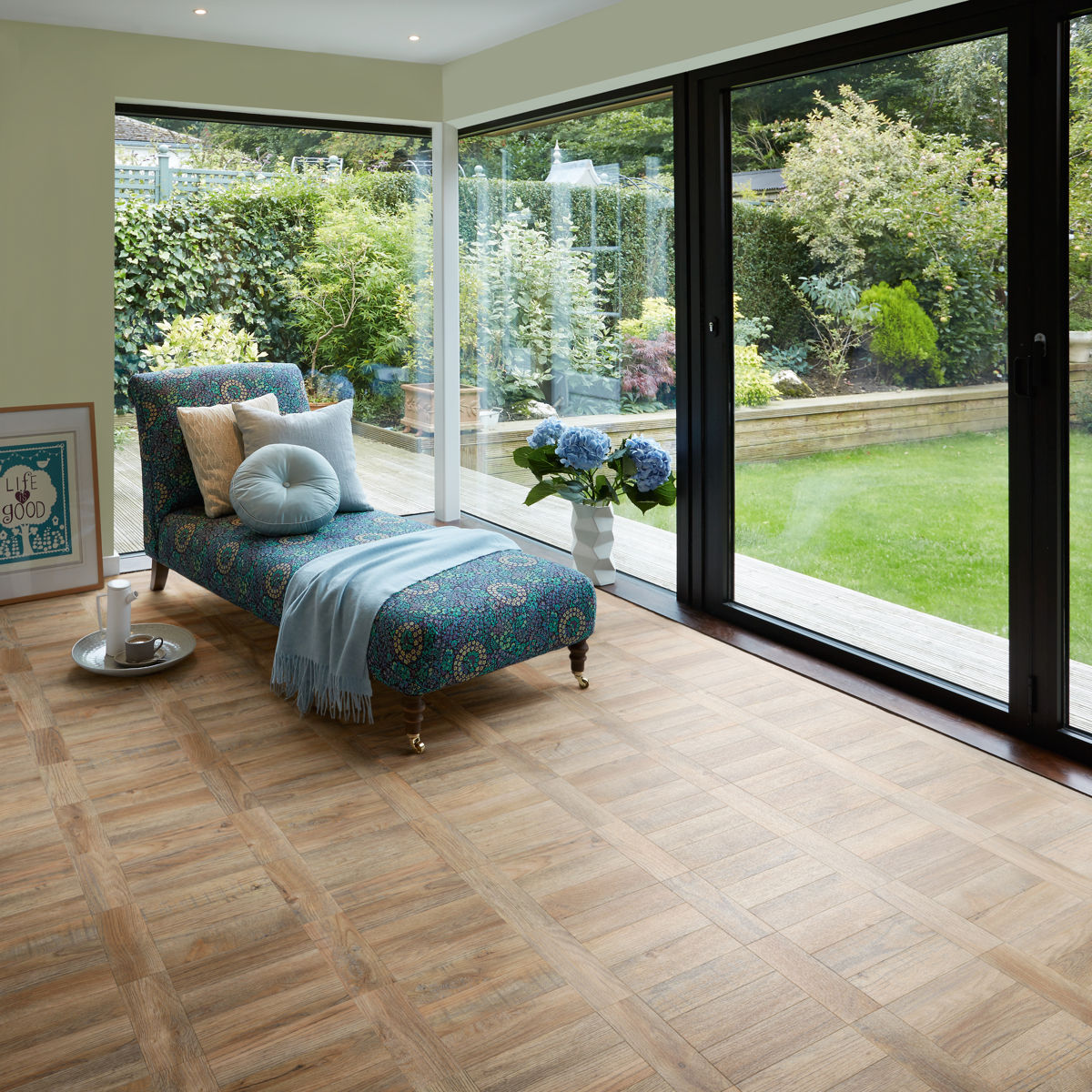 Polyflor Camaro Cambridge Gluedown Herringbone LVT 2251