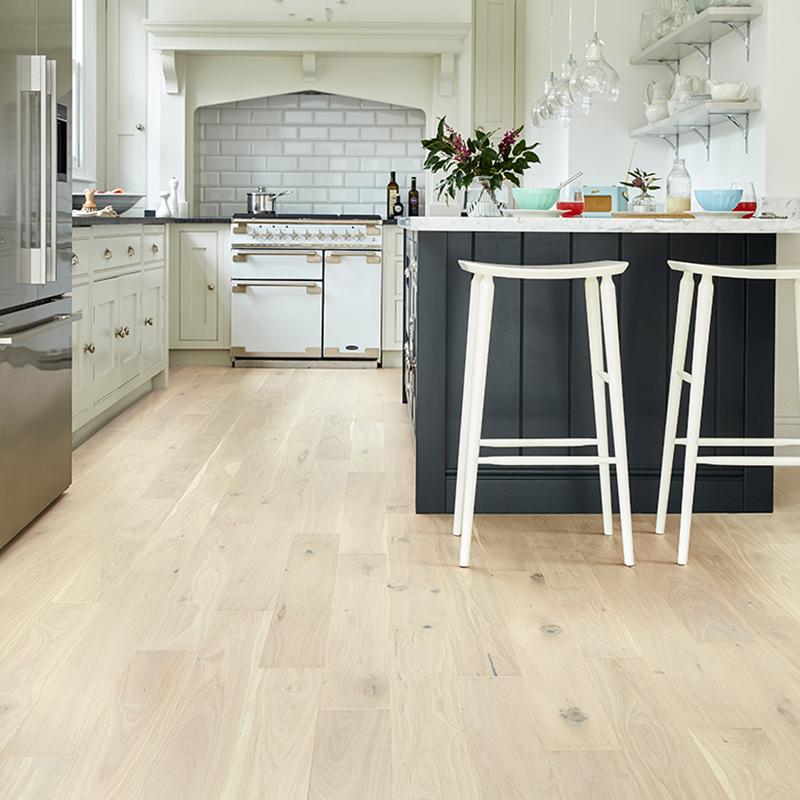 Natura 14mm x 130mm Country Whitewashed Rustic Oak Engineered Wood Brushed & Lacquered RW-NT-14-204