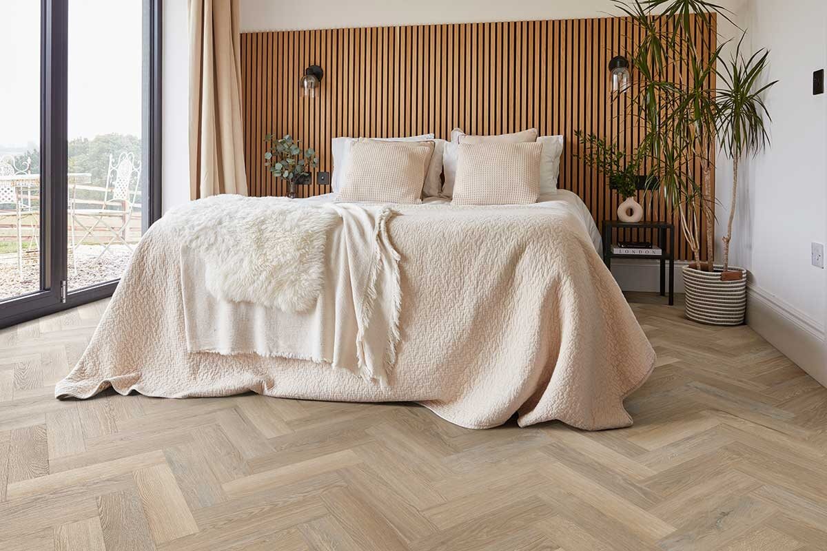Karndean Van Gogh Hayfield Oak Gluedown Herringbone LVT SM-VGW8241