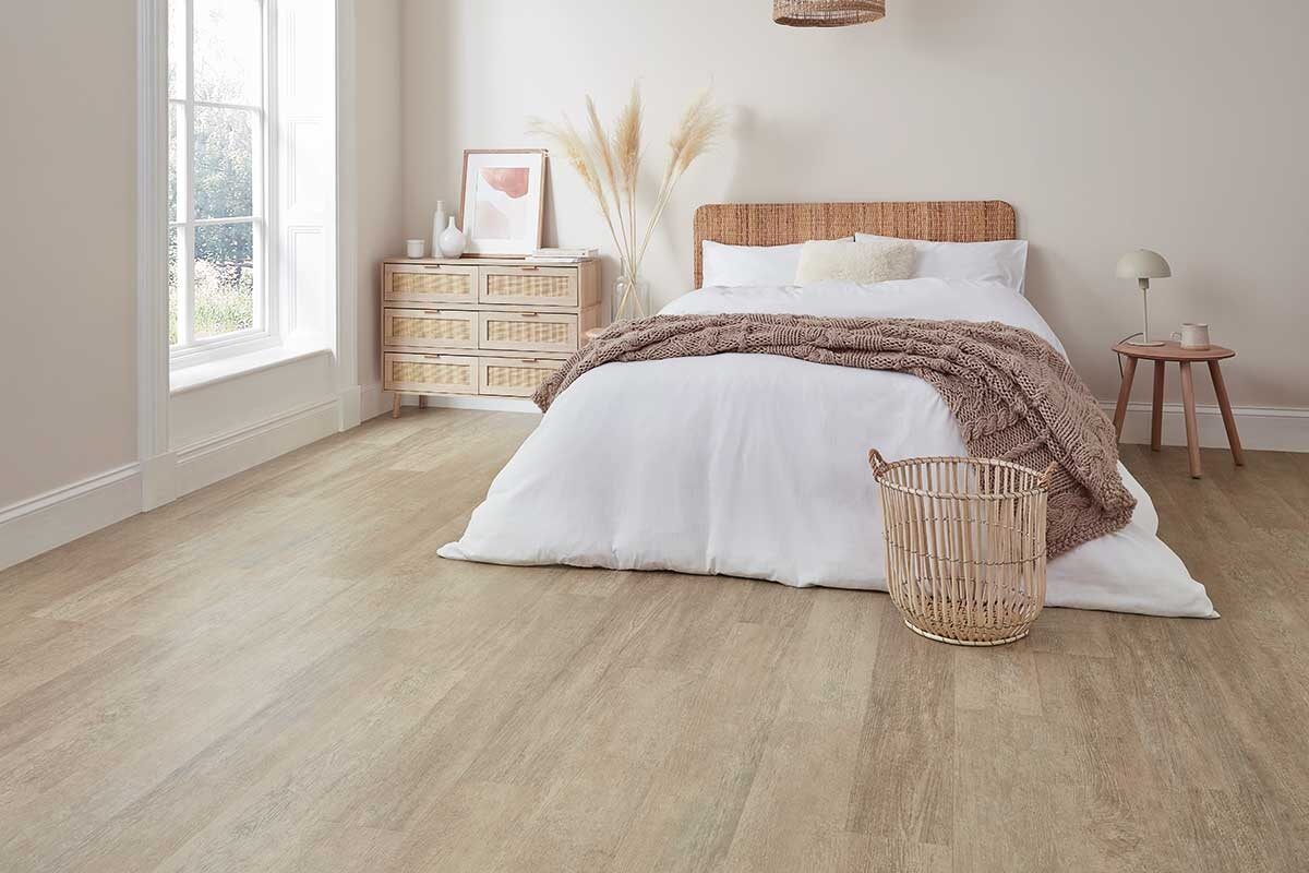Karndean Knight Tile Coastline Oak Gluedown LVT KP147