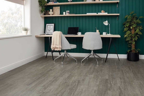 Karndean Knight Tile Quayside Oak Gluedown LVT KP148