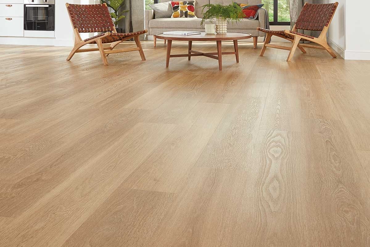 Karndean Van Gogh Warm Brushed Oak Gluedown LVT VGW121T