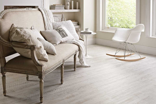 Karndean Knight Tile White Painted Oak Gluedown LVT KP105