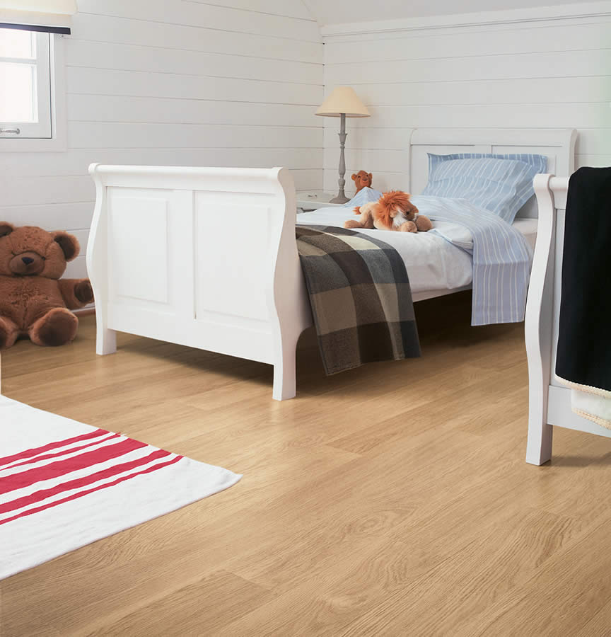 Quick-Step Eligna White Varnished Oak Beige Click Laminate EL915